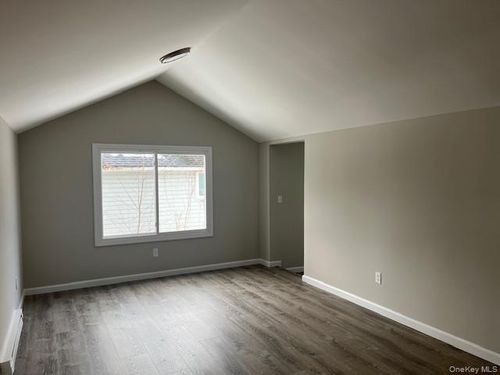 87 Ferndale Ave, Selden, NY, 11784-2913 | Card Image