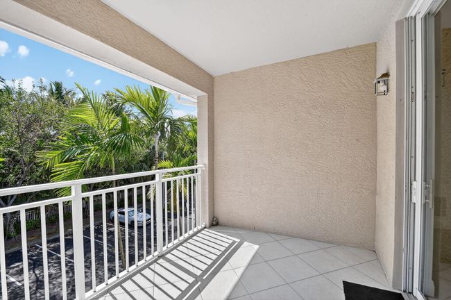 APT-304 - 6511 Emerald Dunes Dr, Condo with 2 bedrooms, 2 bathrooms and null parking in West Palm Beach FL | Image 32