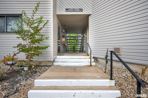 12-7223 N Lakeside Ct, Peoria, IL, 61614-1140 | Card Image