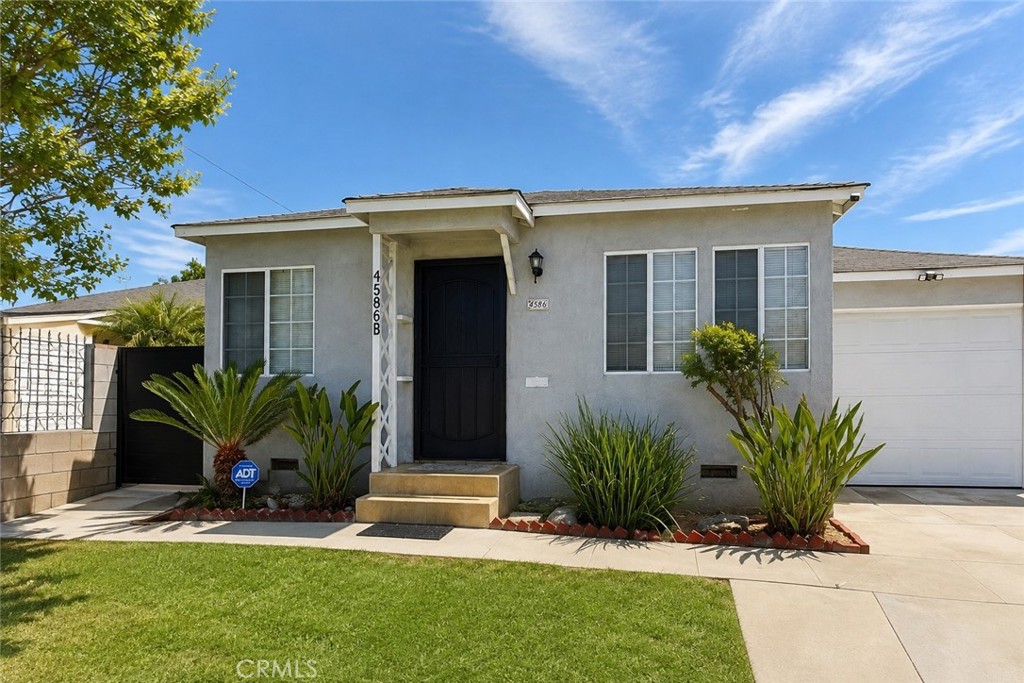 Residential Lease in Hawthorne