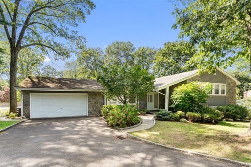 236 Robert Dr, New Rochelle, NY, 10804-2336 | Card Image