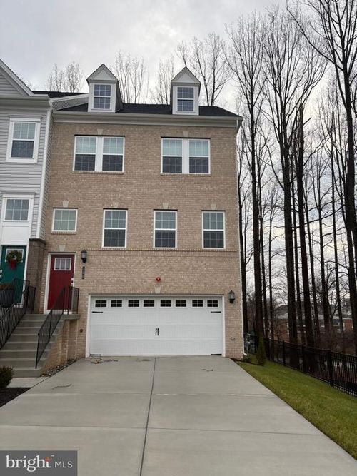 330 Birdie Ct, PIKESVILLE, MD, 21208-1214 | Card Image