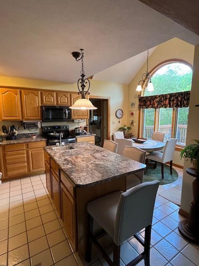 Kitchen/Breakfast | Image 16
