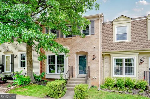 9807 Spillway Ct, BURKE, VA, 22015-1836 | Card Image