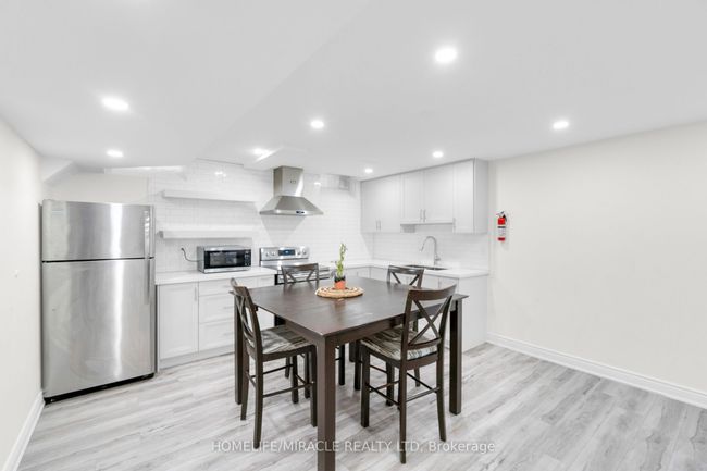 49 Lavallee Cres, House other with 6 bedrooms, 5 bathrooms and 4 parking in Brampton ON | Image 34