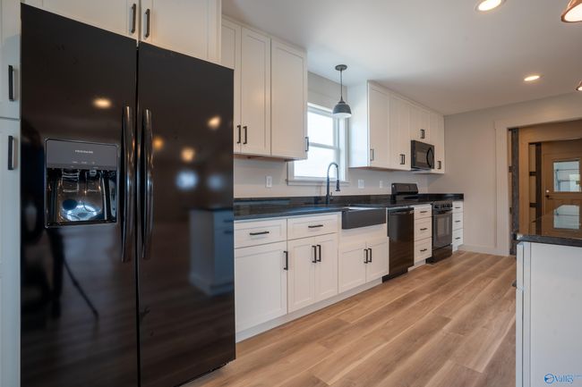 213 Workman Rd, House other with 3 bedrooms, 2 bathrooms and null parking in TRENTON GA | Image 13