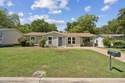 320 Live Oak Lane, House other with 3 bedrooms, 1 bathrooms and null parking in Weatherford TX | Image 3