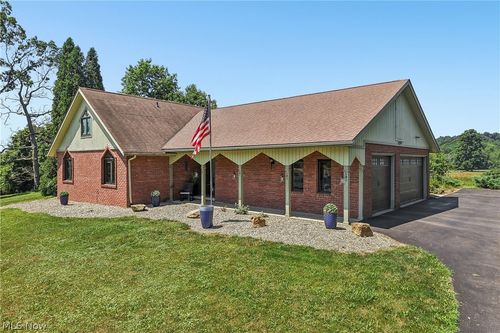 17654 Lois Way, Doylestown, OH, 44230-9534 | Card Image