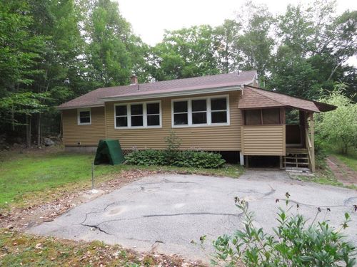 123 Wentworth Ave, Berlin, NH, 03570-1011 | Card Image