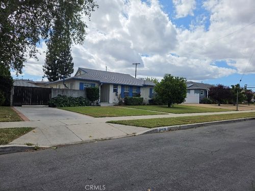 20026 Lull St, Winnetka, CA, 91306-2669 | Card Image