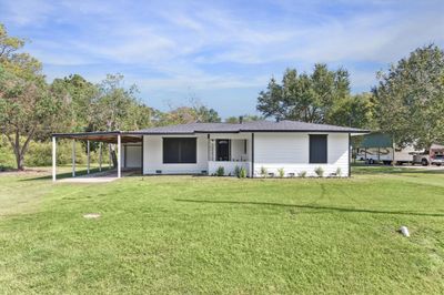 8013 Bellwood Drive, House other with 3 bedrooms, 1 bathrooms and null parking in Hitchcock TX | Image 1