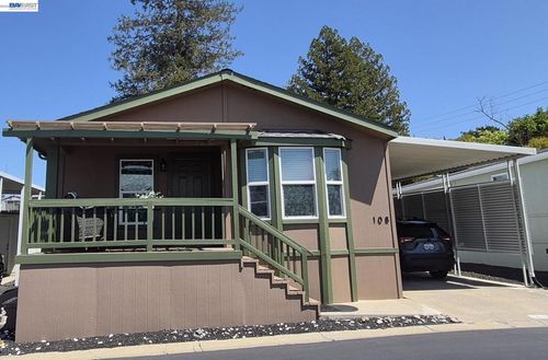 spc-108-3263 Vineyard Ave, Pleasanton, CA, 94566-6343 | Card Image