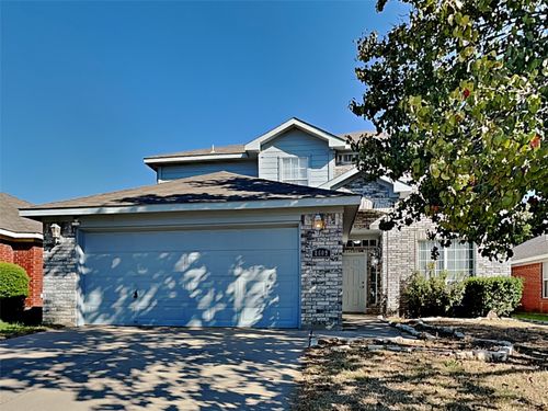 8609 Fountainview Ter, Hurst, TX, 76053-7543 | Card Image