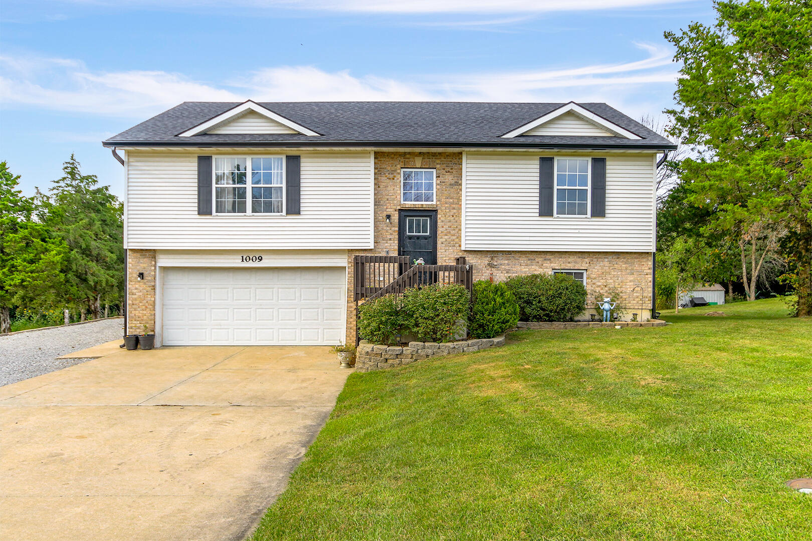 Trobridge Rd, Columbia, MO 65202