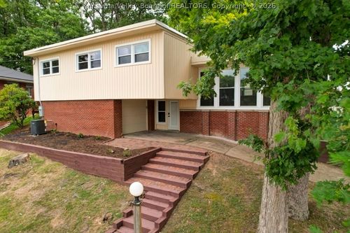 918 Churchill Cir, Charleston, WV, 25314-1747 | Card Image