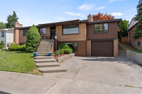 5704 N Sutherlin St, Spokane, WA, 99205-7553 | Card Image