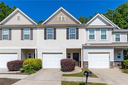 4775 Beacon Ridge Ln, Flowery Branch, GA, 30542-3379 | Card Image