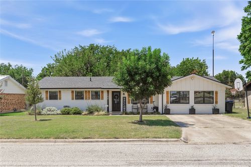 106 Park Dr, Early, TX, 76802-2224 | Card Image