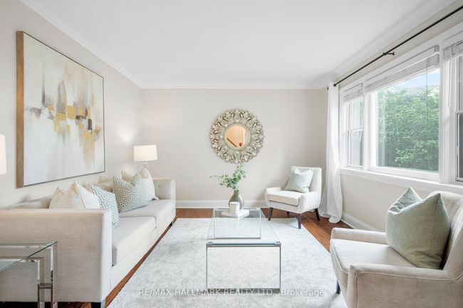 1 Winslow St, House other with 3 bedrooms, 3 bathrooms and 2 parking in Etobicoke ON | Image 5