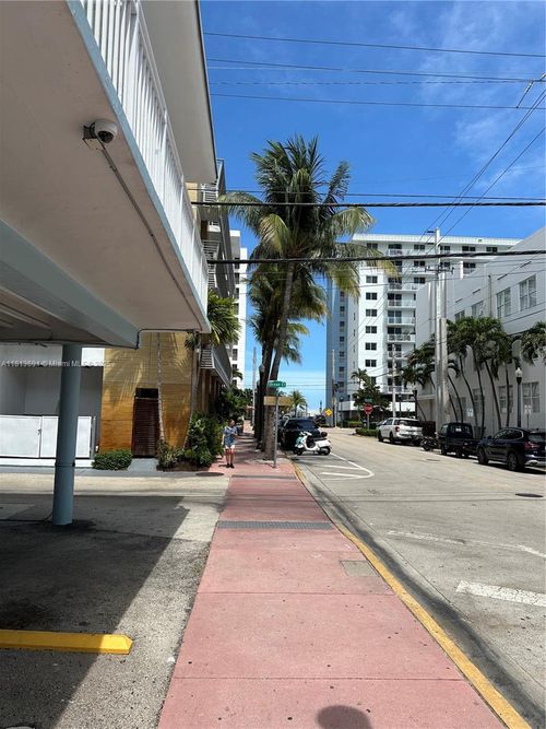 apt-11-401 Collins Ave, Miami Beach, FL, 33139-6652 | Card Image