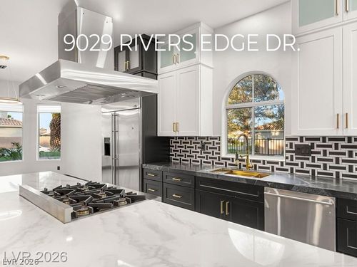 9029 Rivers Edge Dr, Las Vegas, NV, 89117-5426 | Card Image