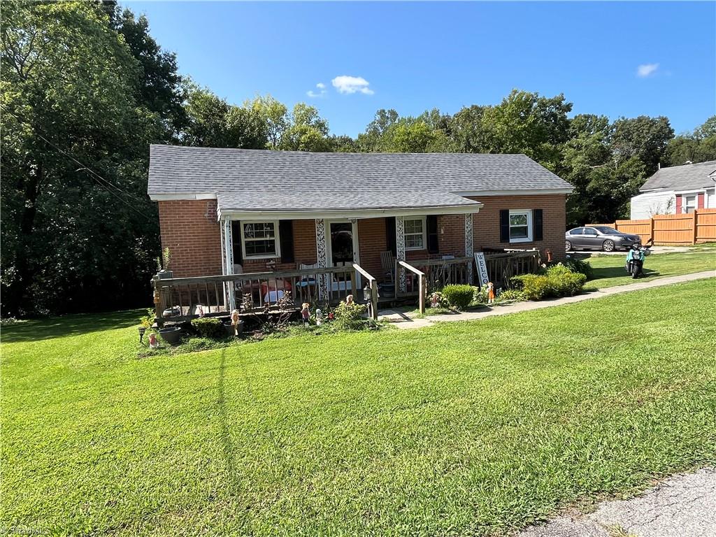 Short Morgan St, Eden, NC 27288