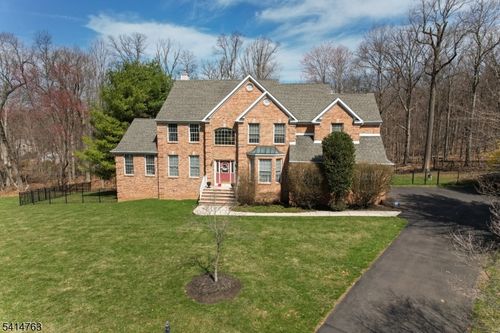 2 Ridge Rd, Green Brook, NJ, 08812-1828 | Card Image