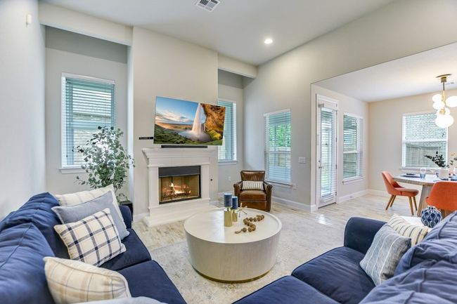 7105 Windthorst Cv, House other with 4 bedrooms, 3 bathrooms and 4 parking in Austin TX | Image 4