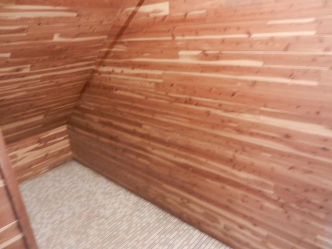 Cedar closet in LL | Image 20