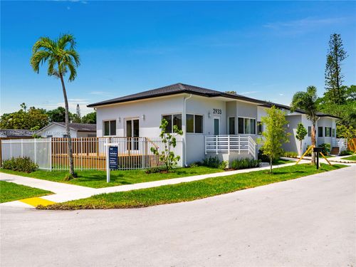 2-2931 Sw 12th Ave, Fort Lauderdale, FL, 33315-2903 | Card Image