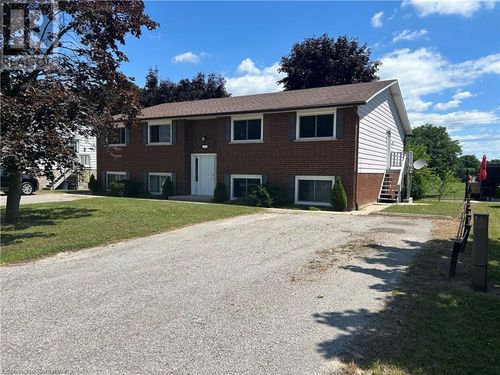 1-15 Montclair Cres, Simcoe, ON, N3Y4P1 | Card Image