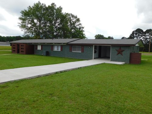 300 S Main St, Springhill, LA, 71075-3210 | Card Image