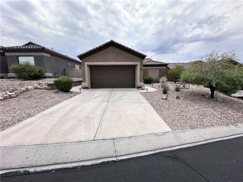 2836 Esmerelda Dr, Bullhead City, AZ, 86429-1102 | Card Image