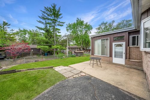 602 Bluff Ct, Streamwood, IL, 60107-1201 | Card Image
