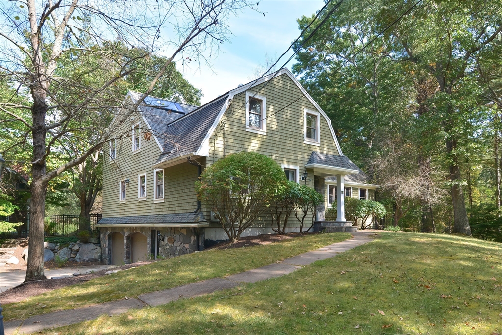 Grove St, Norfolk, MA 02056