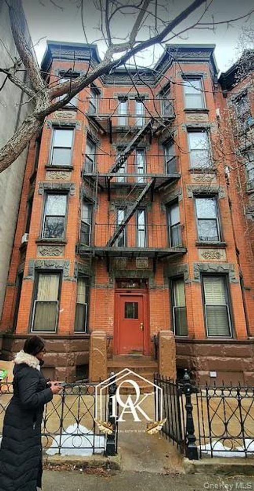 1r-384 2nd Street, New York, NY, 11215 | Card Image