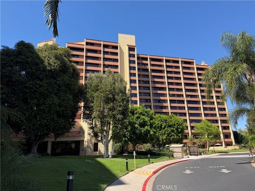 unit-556-24055 Paseo Del Lago, Laguna Woods, CA, 92637-2624 | Card Image
