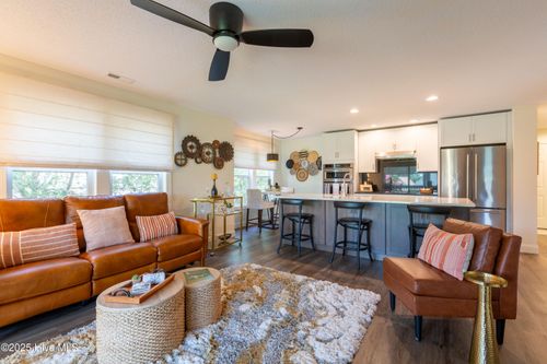unit-1104-3350 Club Villa Dr Se, Southport, NC, 28461-8110 | Card Image