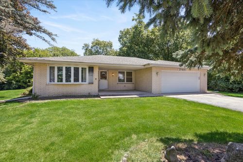 27W641 Holly Ct, West Chicago, IL, 60185-1500 | Card Image