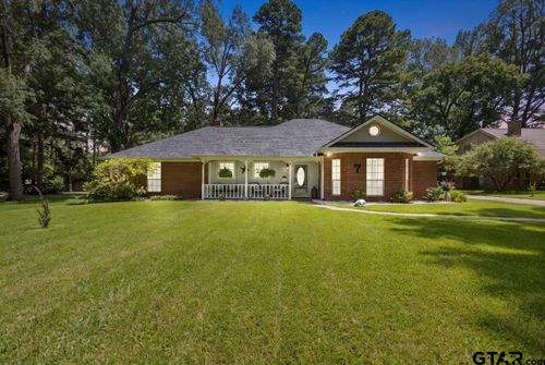 7 Shady Ln, Longview, TX, 75604-3526 | Card Image