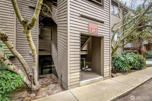 unit-a13-110 Sw 116th St, Seattle, WA, 98146-2367 | Card Image