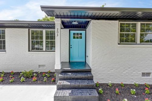 203 Montgomery St, Laurens, SC, 29360-1634 | Card Image