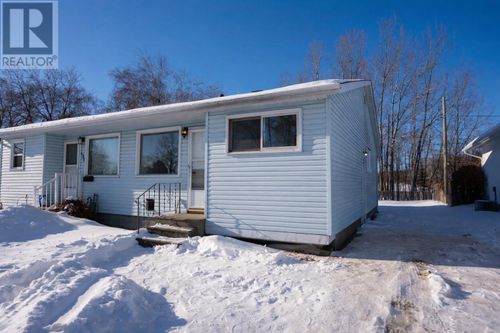 137 Huron Cres, Thunder Bay, ON, P7A3K3 | Card Image