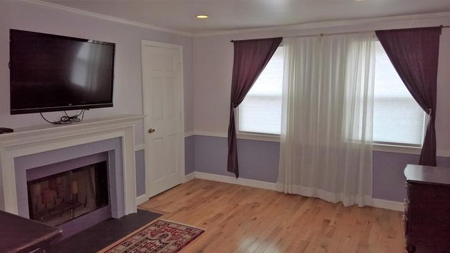 1 - 5 Lime St, Townhouse with 2 bedrooms, 2 bathrooms and 2 parking in Newburyport MA | Image 12