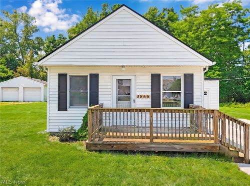 3866 Kirtland Rd, Kirtland, OH, 44094-7918 | Card Image