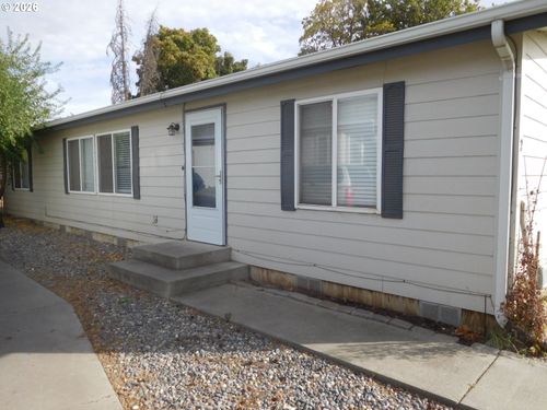 624 County Rd, MiltonFreewater, OR, 97862 | Card Image