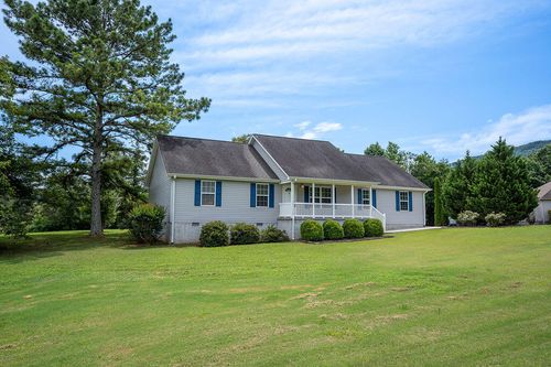 185 Valley Estates Dr, Trenton, GA, 30752-4663 | Card Image