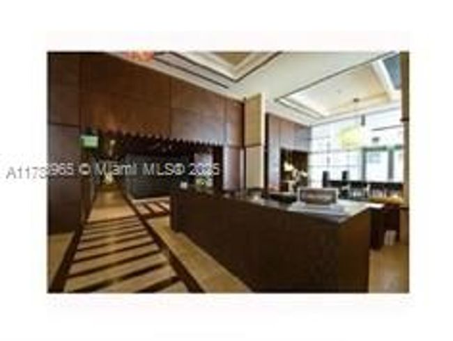 APT-1006 - 5875 Collins Ave, Condo with 1 bedrooms, 2 bathrooms and null parking in Miami Beach FL | Image 16