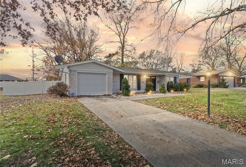 4404 Briarcliff Dr, Alton, IL, 62002-6913 | Card Image