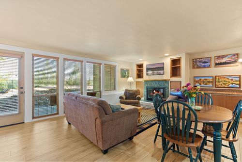 412-18575 Sw Century Dr, Bend, OR, 97702-1950 | Card Image